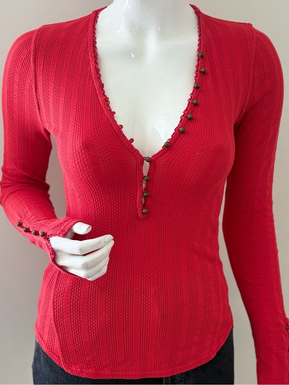 Y2K We the Free by Free People Red Ribbed V-Neck Henley Button-Trim Long Sleeve